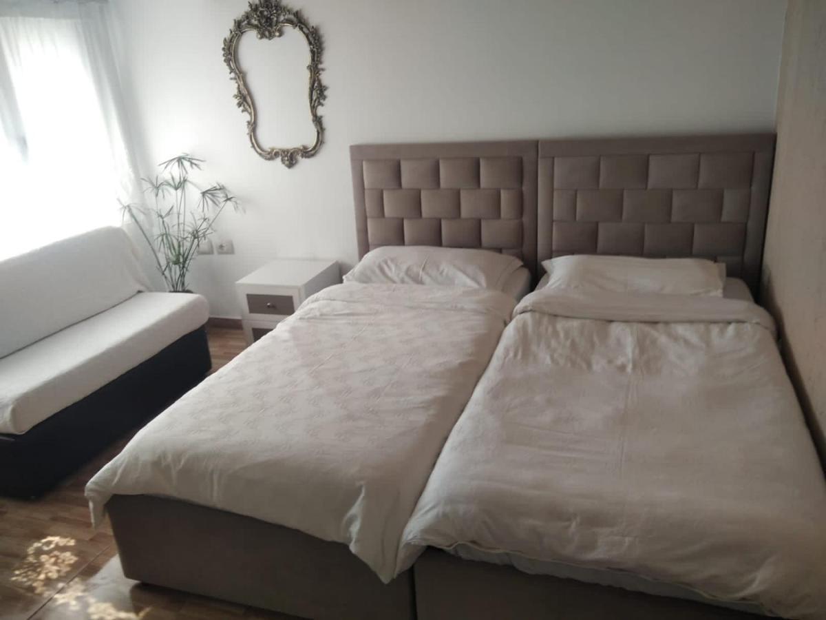 Guest-Room Zoi&Teri Tepelene Eksteriør billede